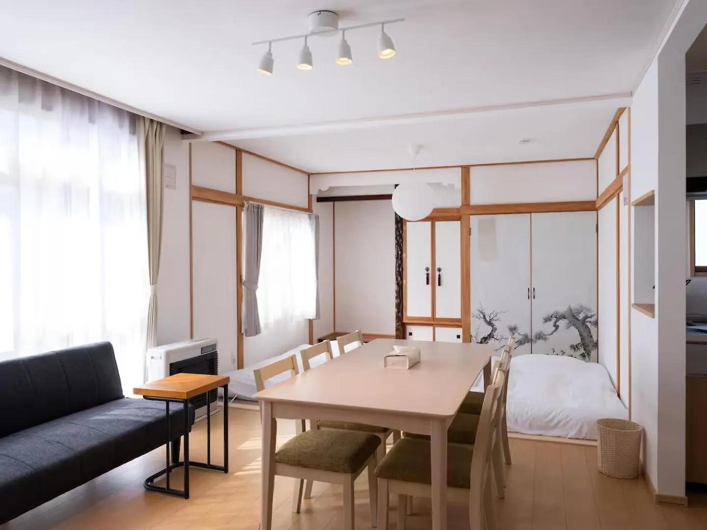 Furano Bnb contacts